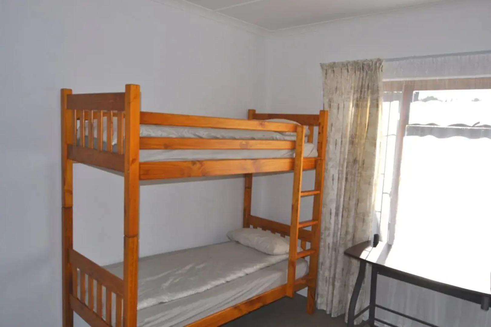 Backpacker Apartments