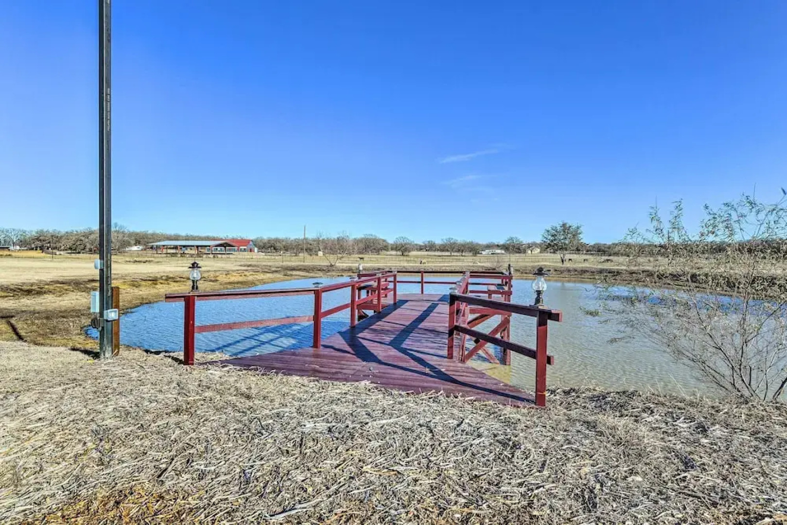 Private Pool: Spacious & Vibrant Argyle Villa!