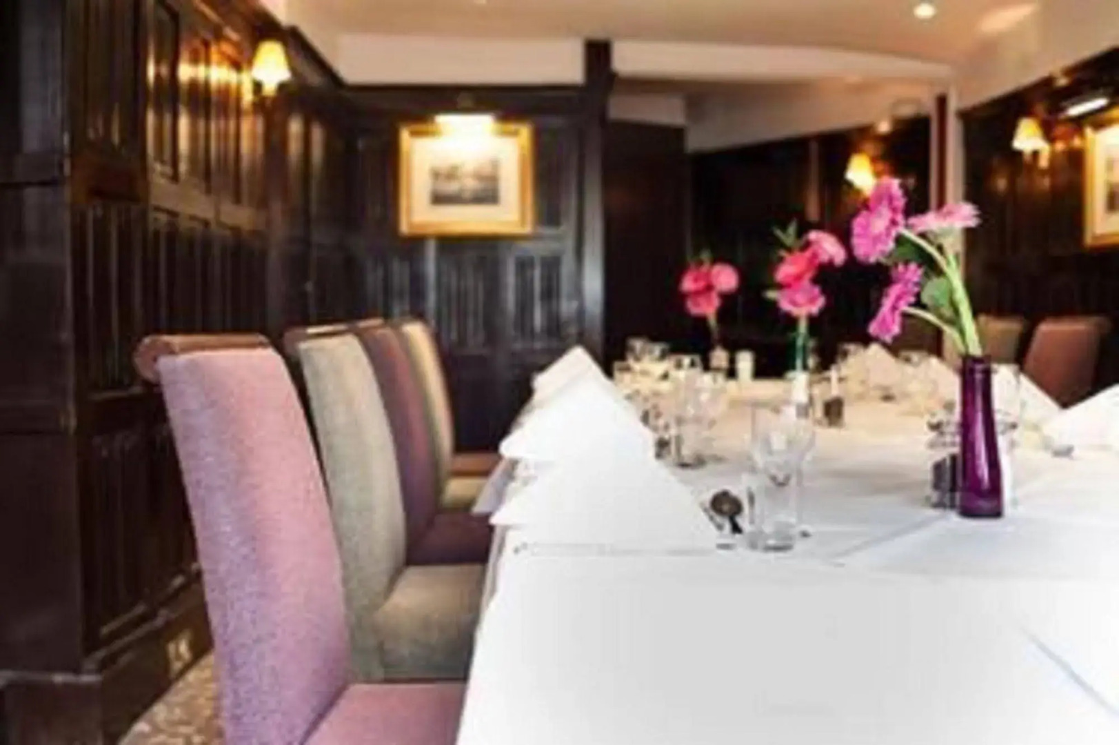 Warren Lodge Hotel