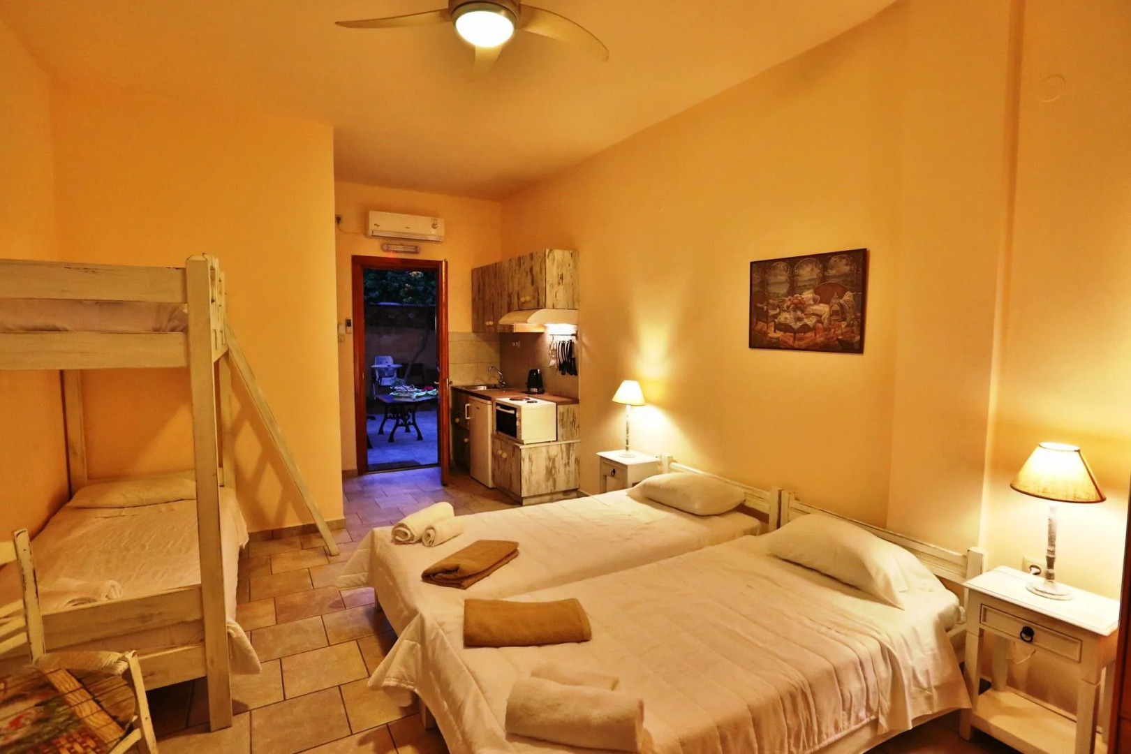 Ventoura Studios & Apartments