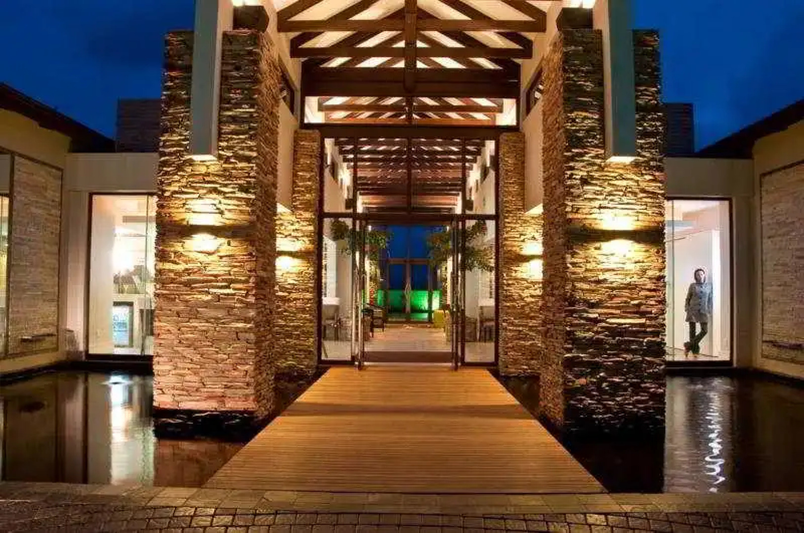 Boulevard 44 Boutique Hotel