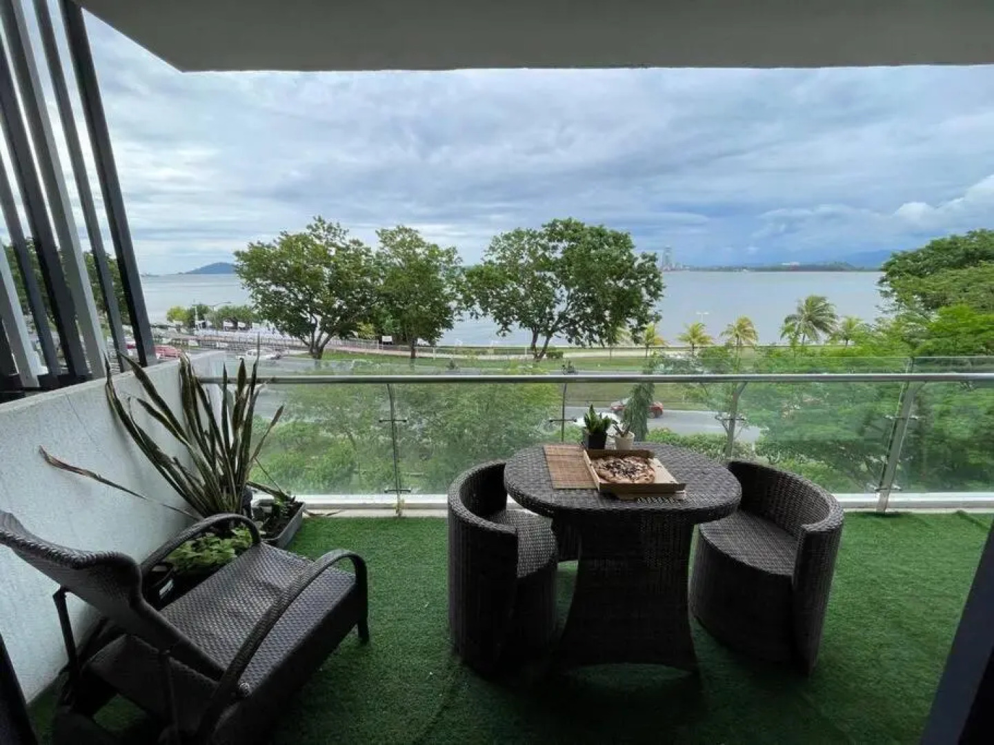 Heaven in city with full seaview 2 cozy BR BAY 21