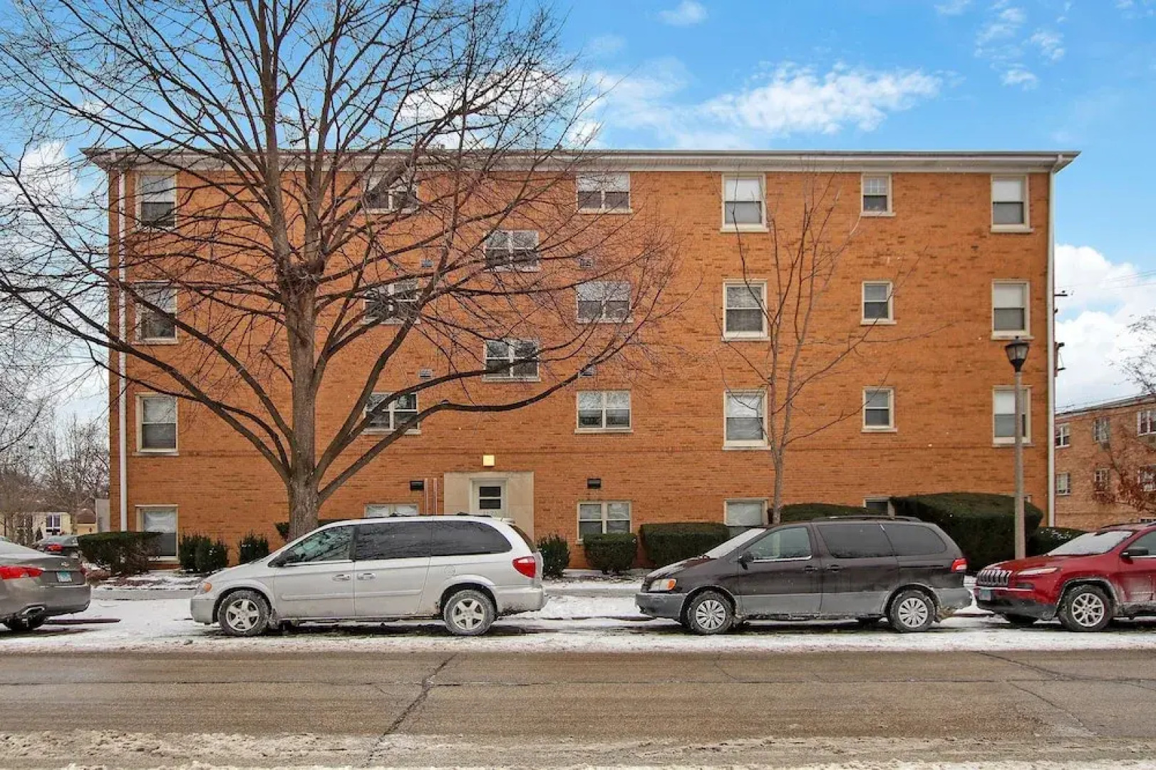 Skokie 1BR Gem - Davis
