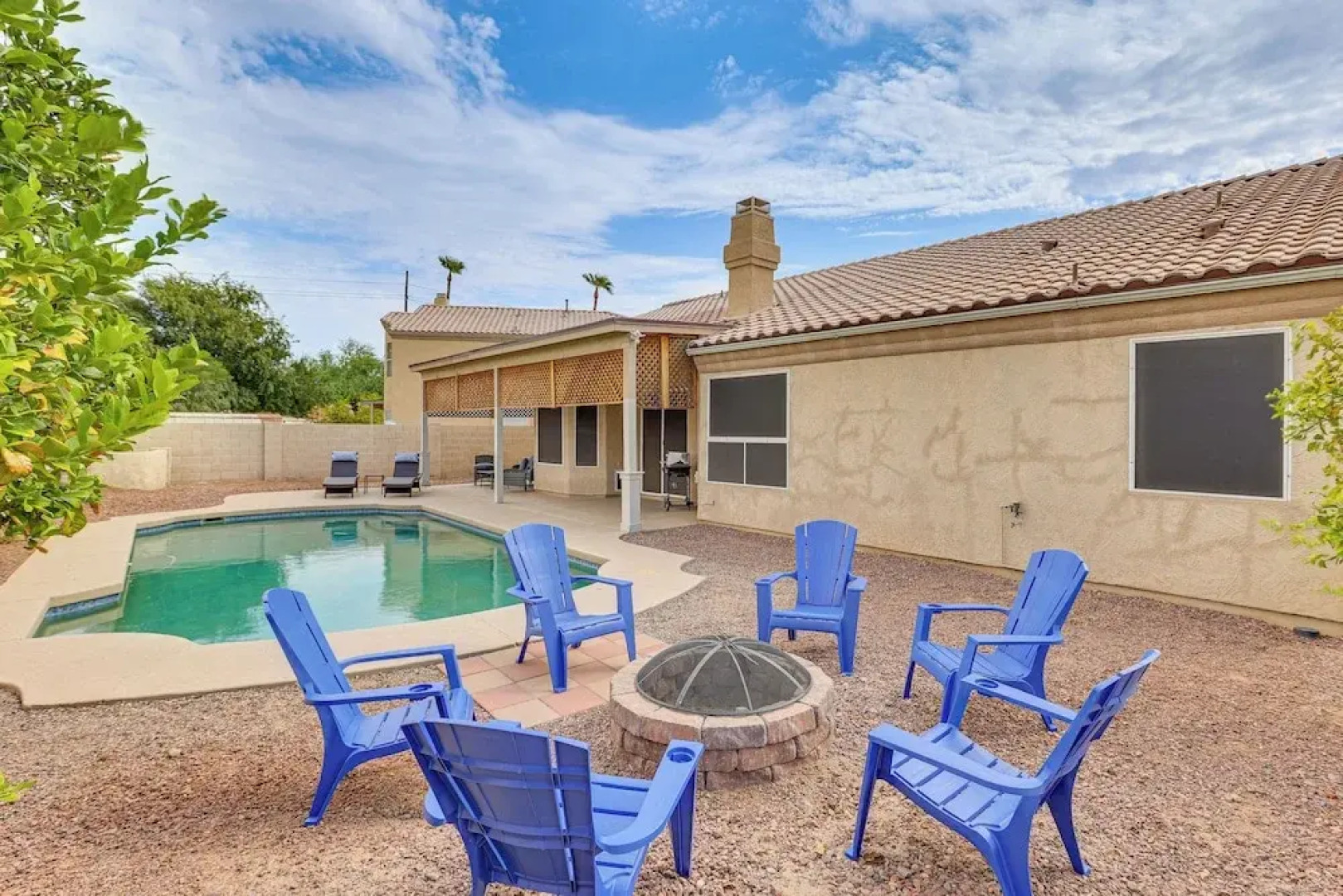 Fenced Backyard Oasis: Pet-friendly Avondale Home