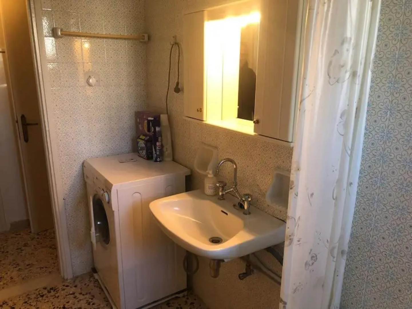 PROJECT 86 IKE marias apartment