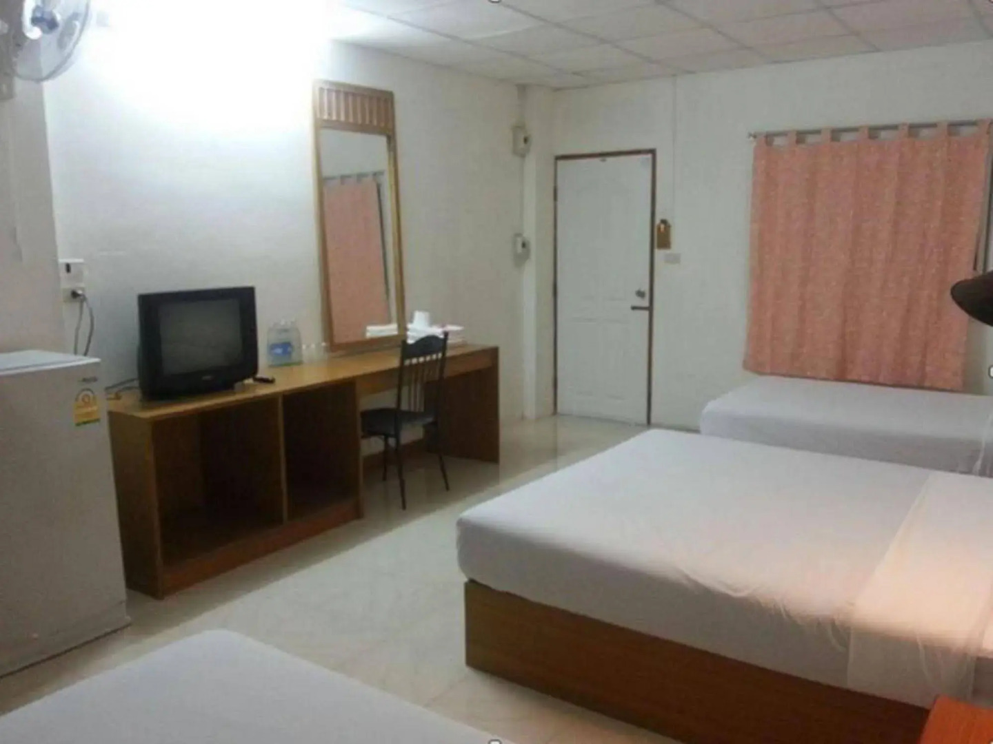 Baansakulpetch Hotel