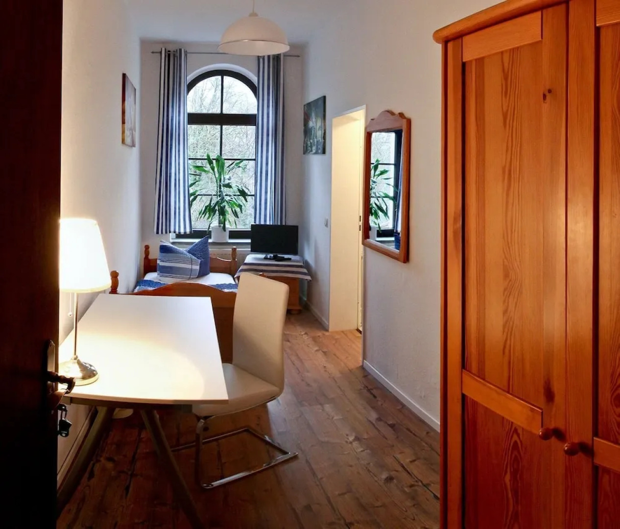 Restaurant & Pension Bellevue