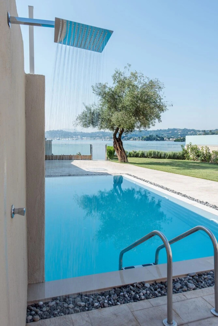 White Swan Villa by White Dream Villas