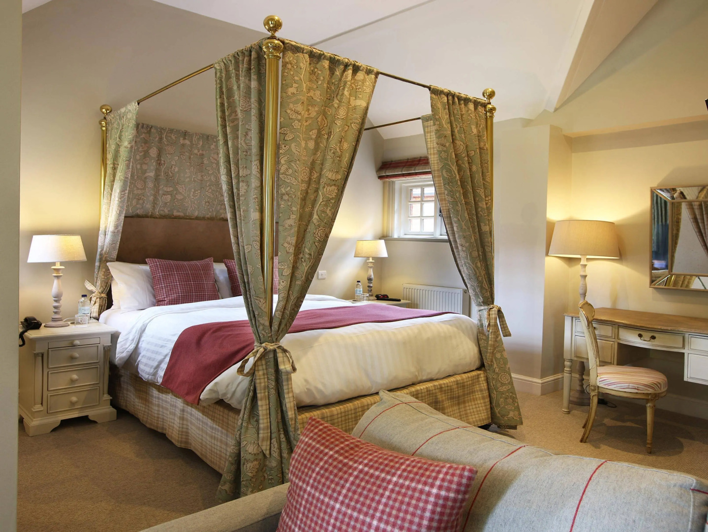 The Five Arrows Hotel