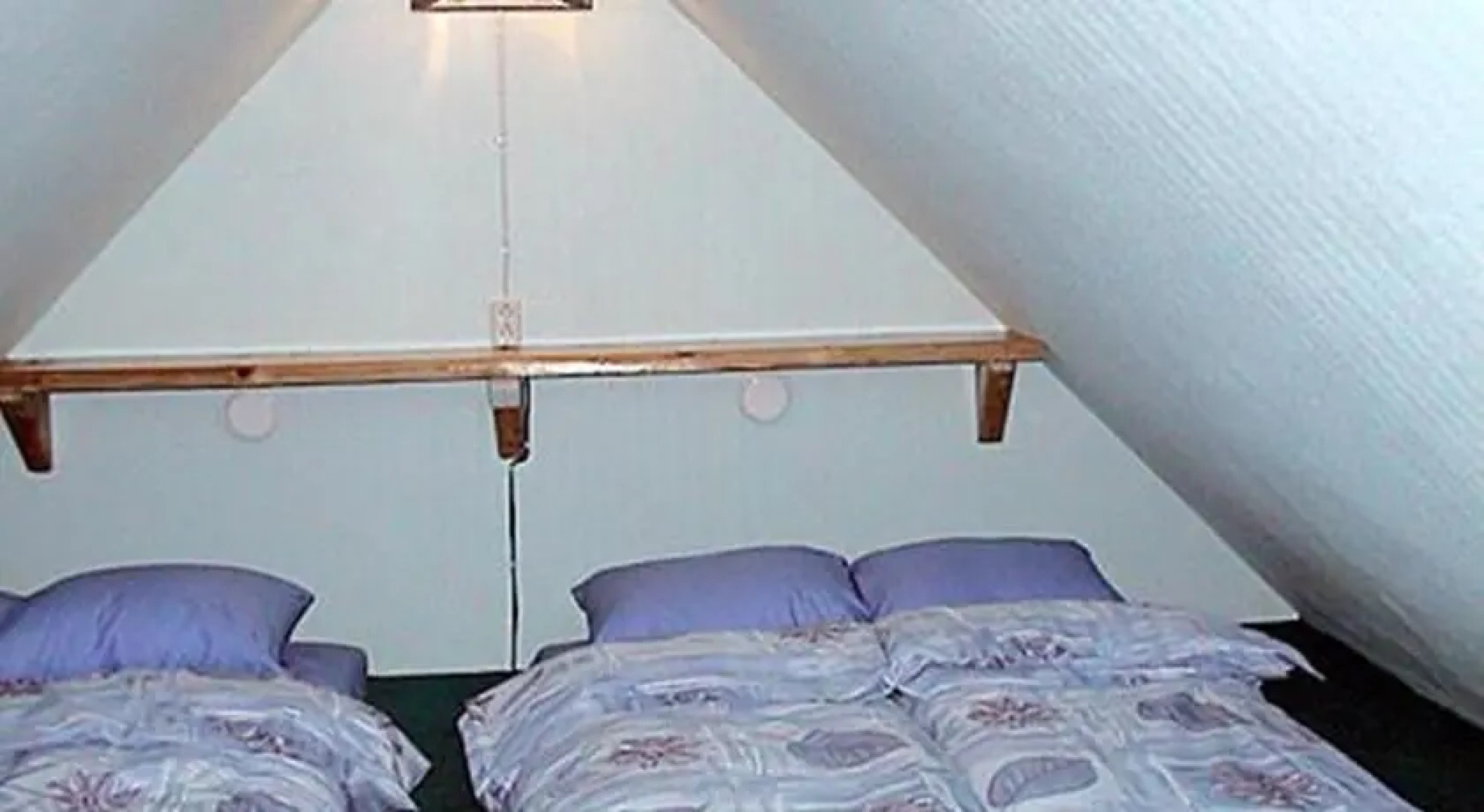 Livonia Holiday House