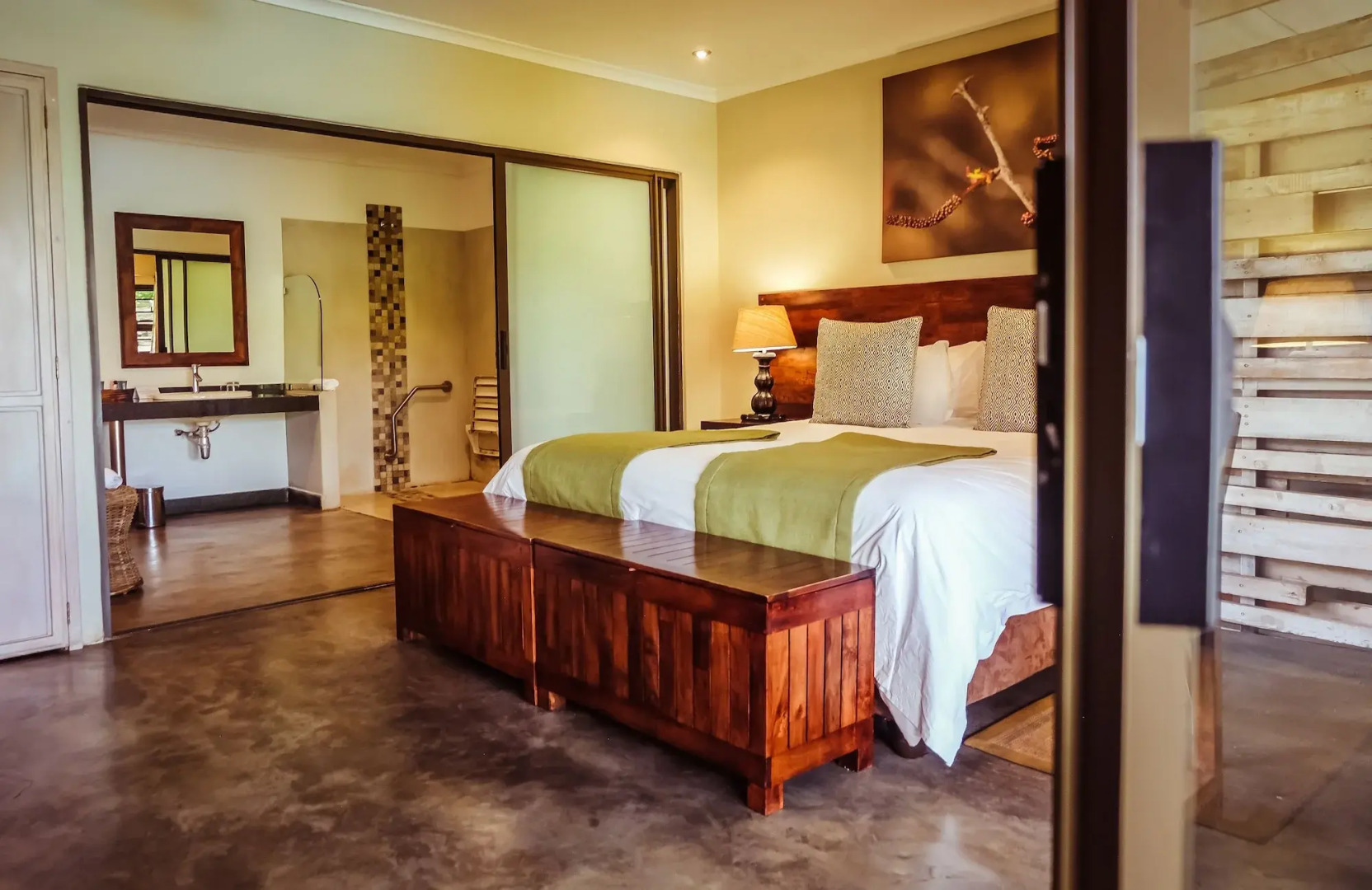 Bushveld Terrace Safari Hotel, Lodge & Spa