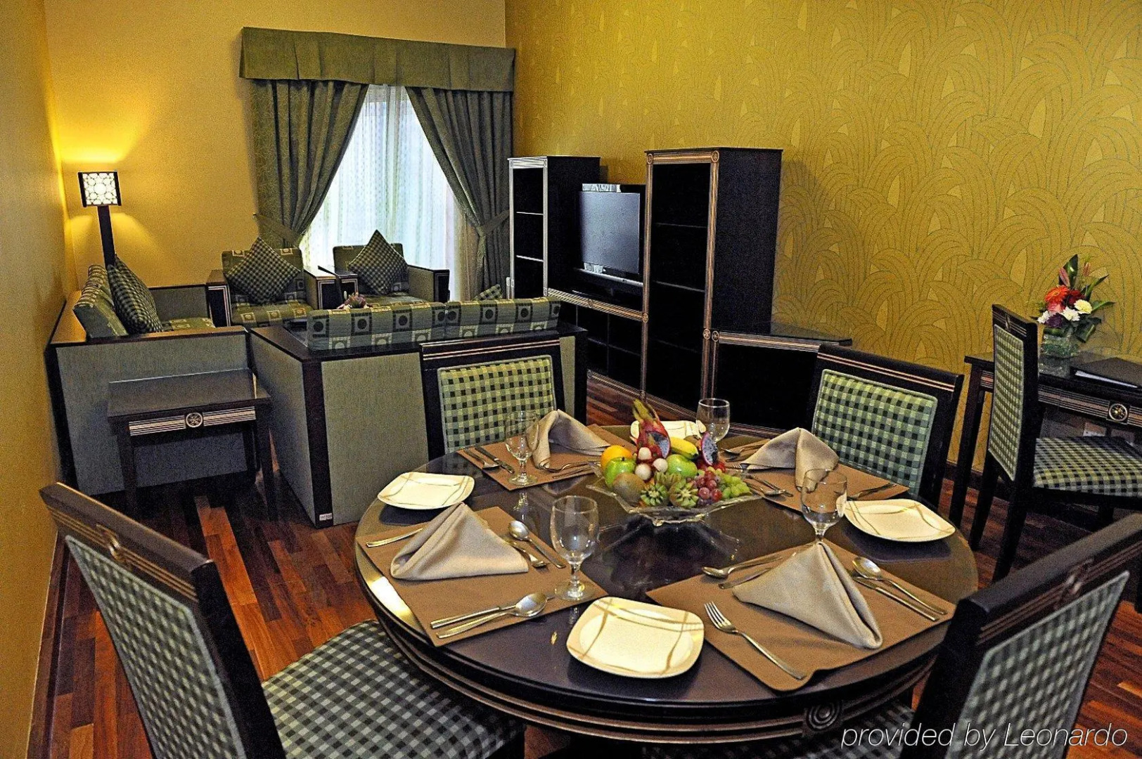 Lotus Downtown Metro Hotel Apartments