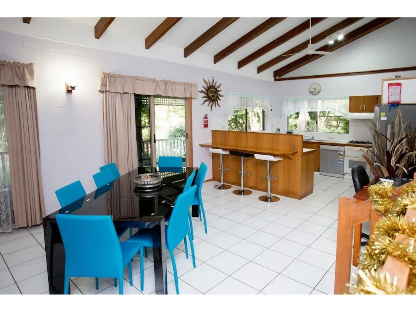 Rain Forest Retreat Jubilee Pocket