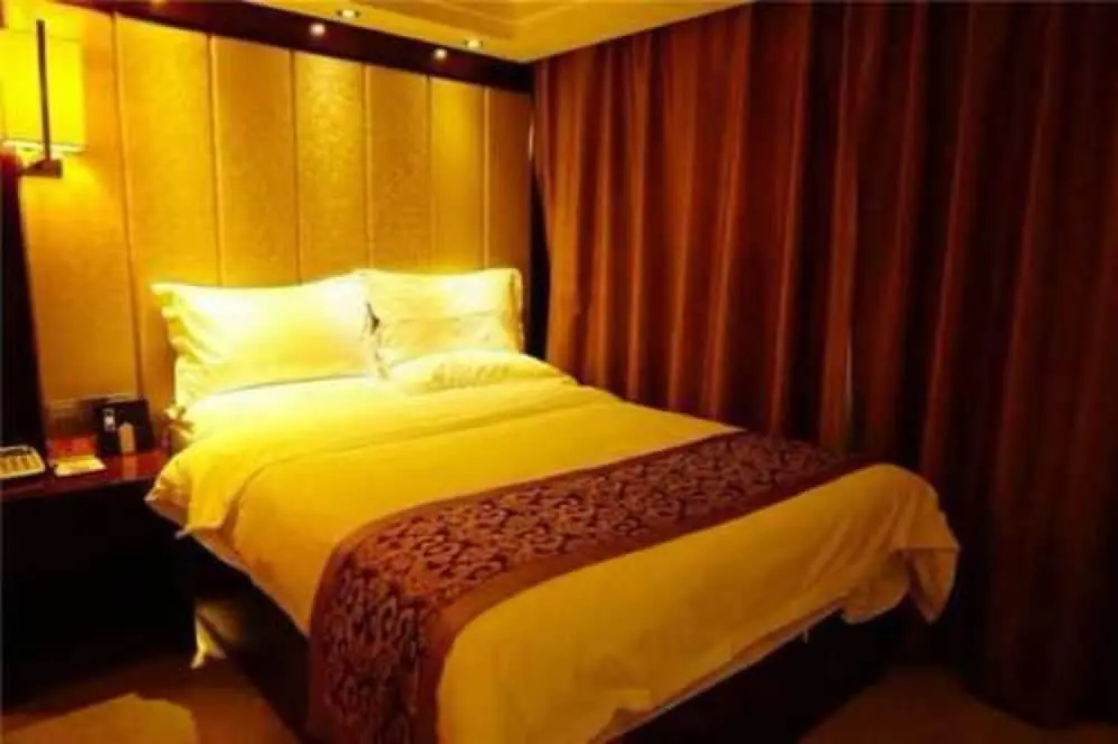 Qinghai Huangzi Haoting Hotel