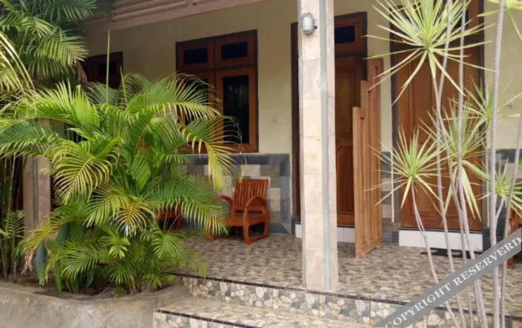 Sunrise Hotel Larantuka