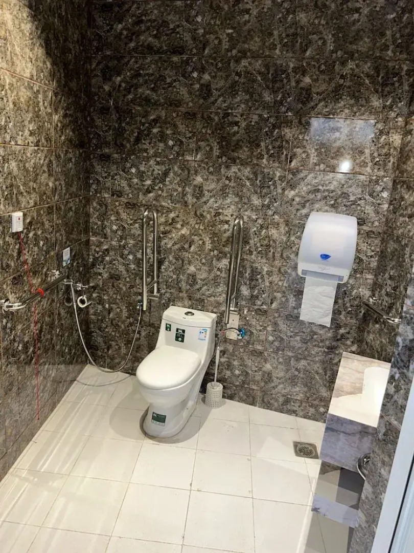 Hayat Haql Hotel and Marina