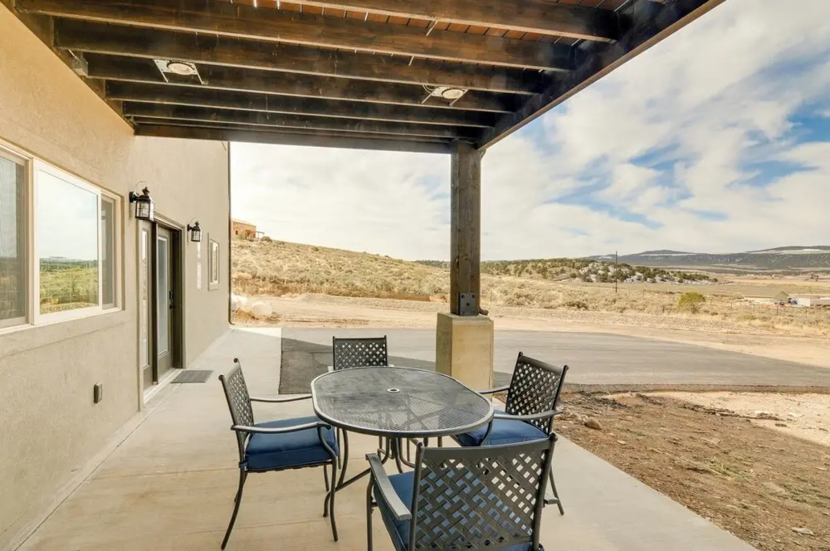 Ranch Escape w/ Patio ~ 21 Mi to Bryce Canyon