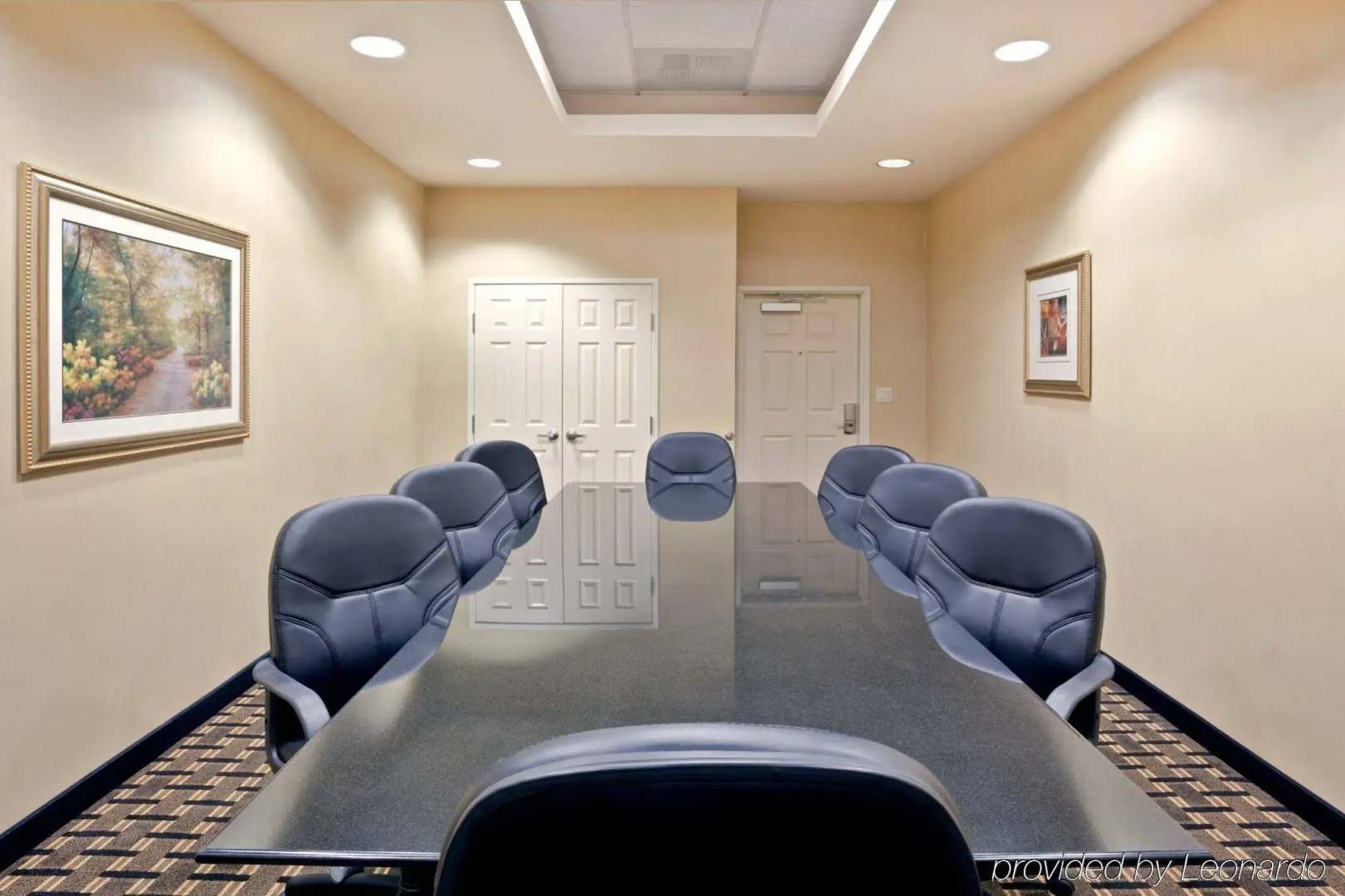 Holiday Inn Express & Suites Seattle North - Lynnwood by IHG