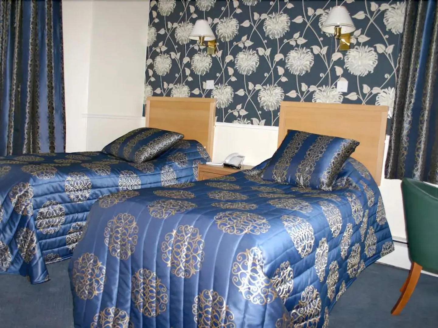 Five Rise Locks Hotel