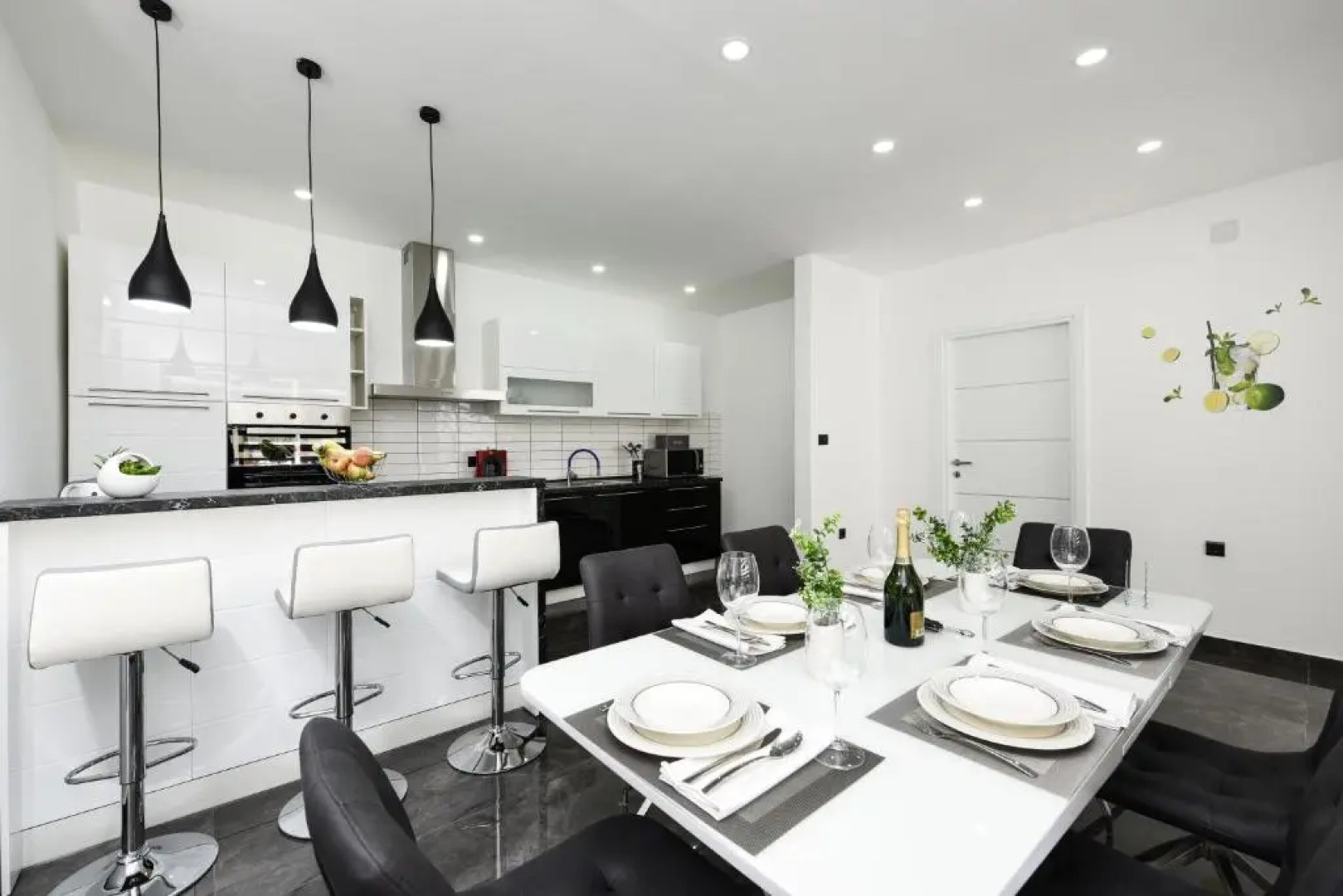 Villa Mare - with HEATED POOL