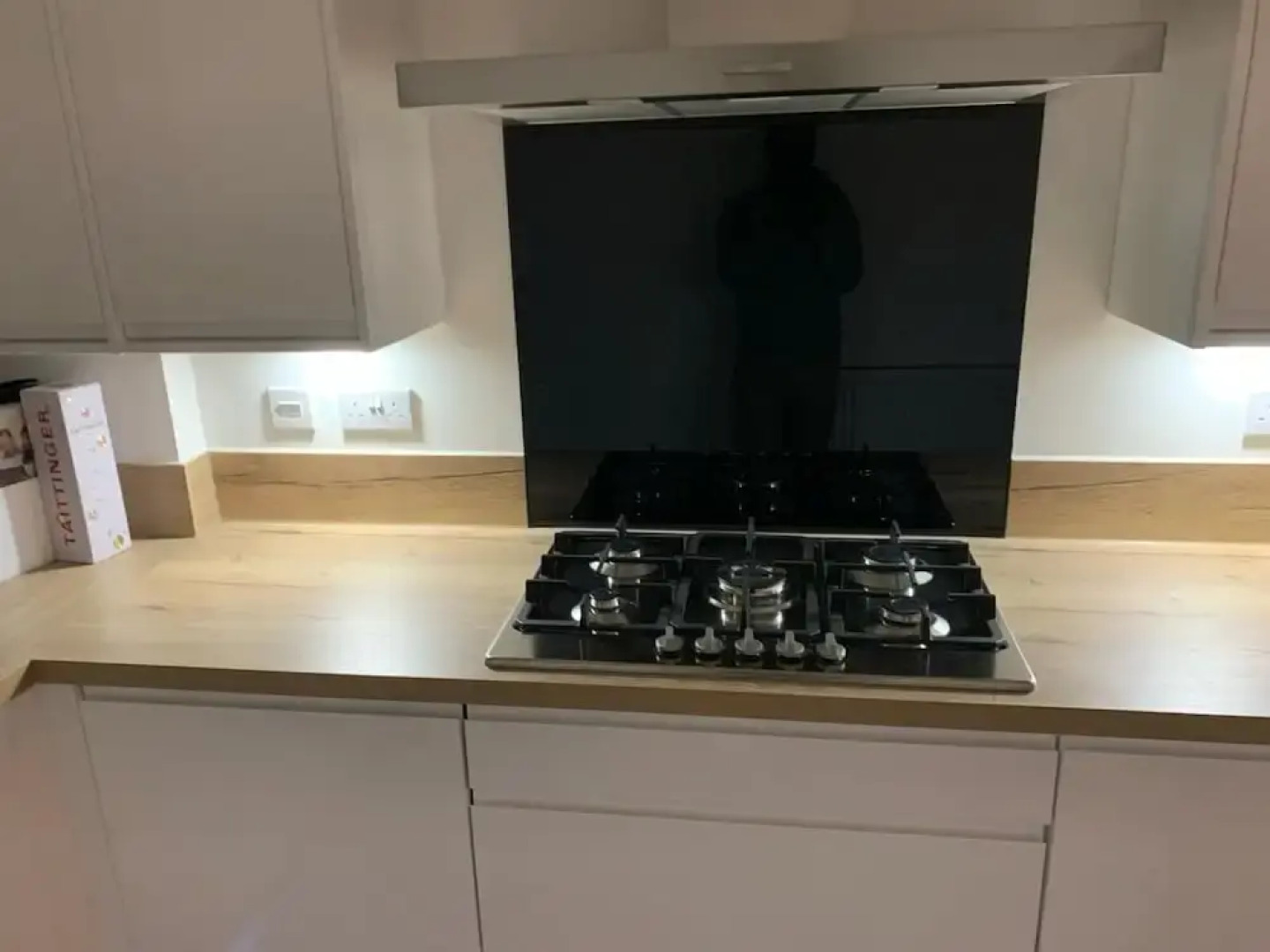 Brand New Entire 4 Bed House/multiple Parking