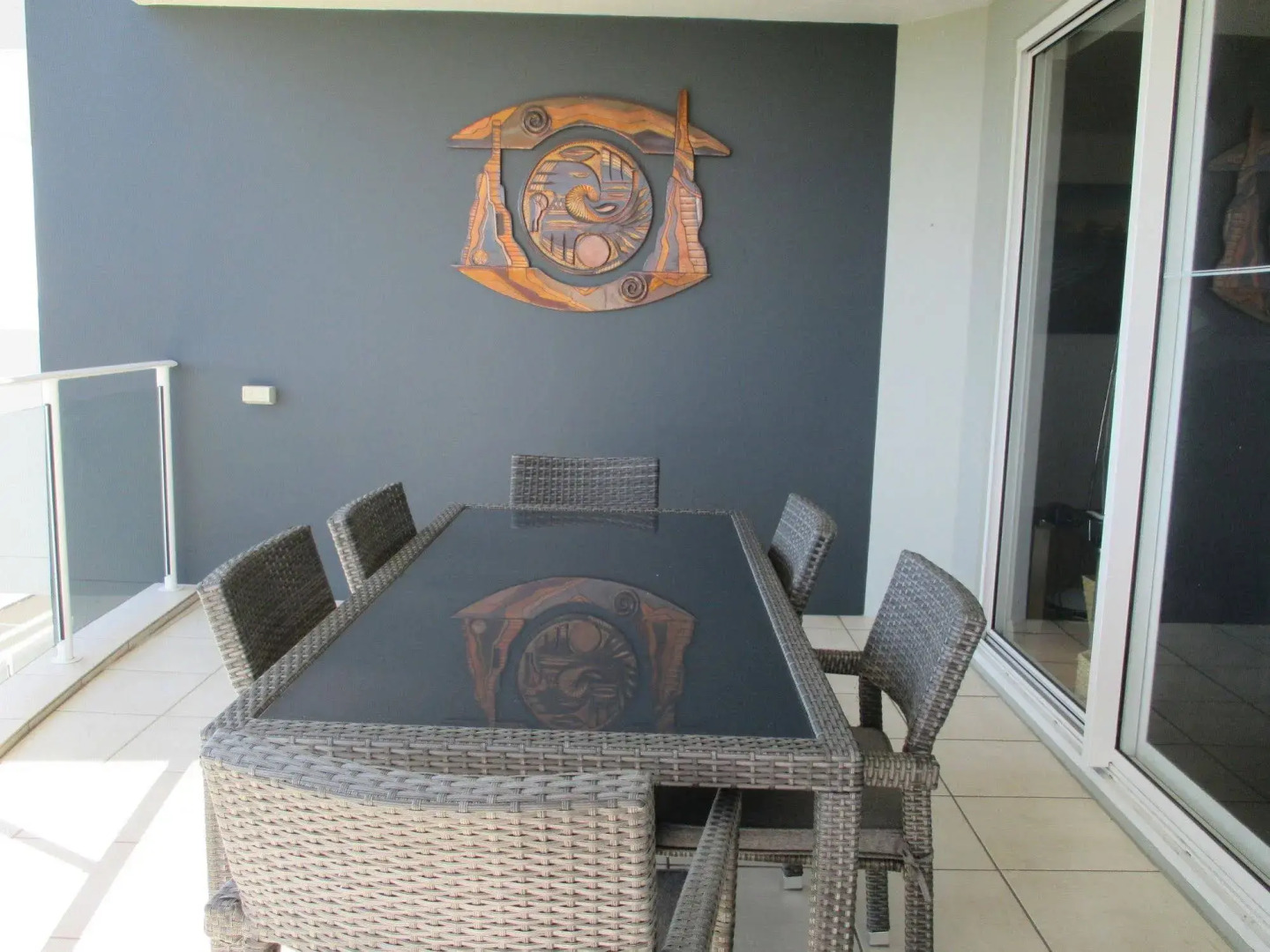 Tingeera Beachfront Apartments