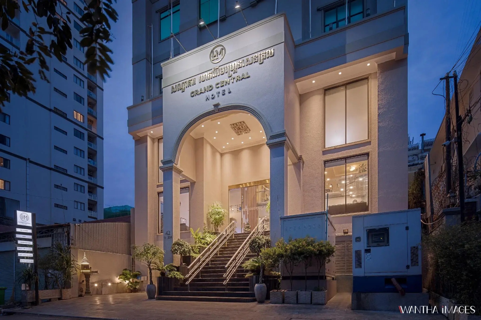 HM Grand Central Hotel