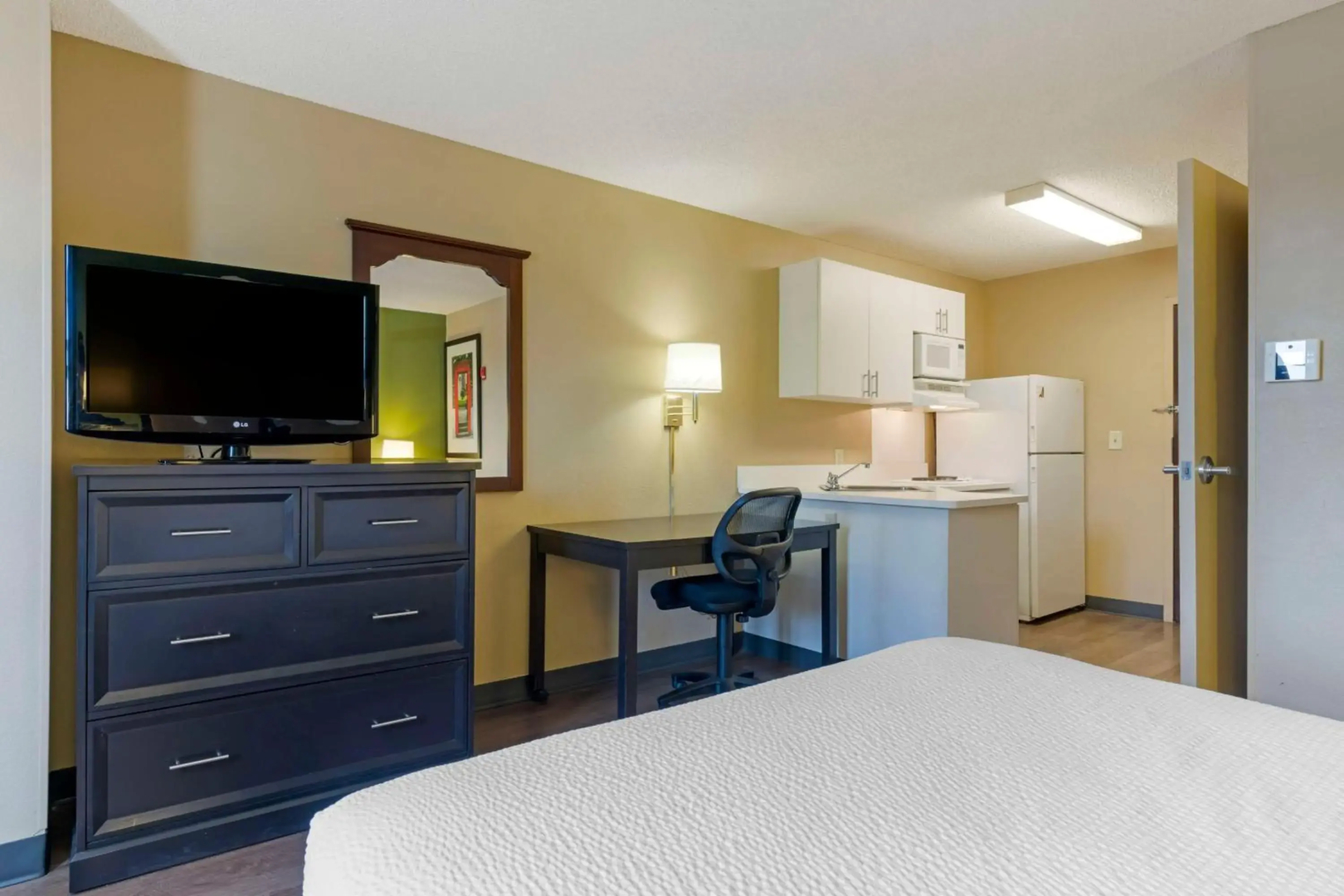 Extended Stay America Suites Stockton March Lane