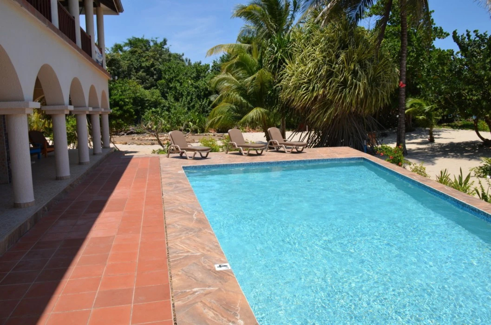 Mariposa Belize Beach Resort