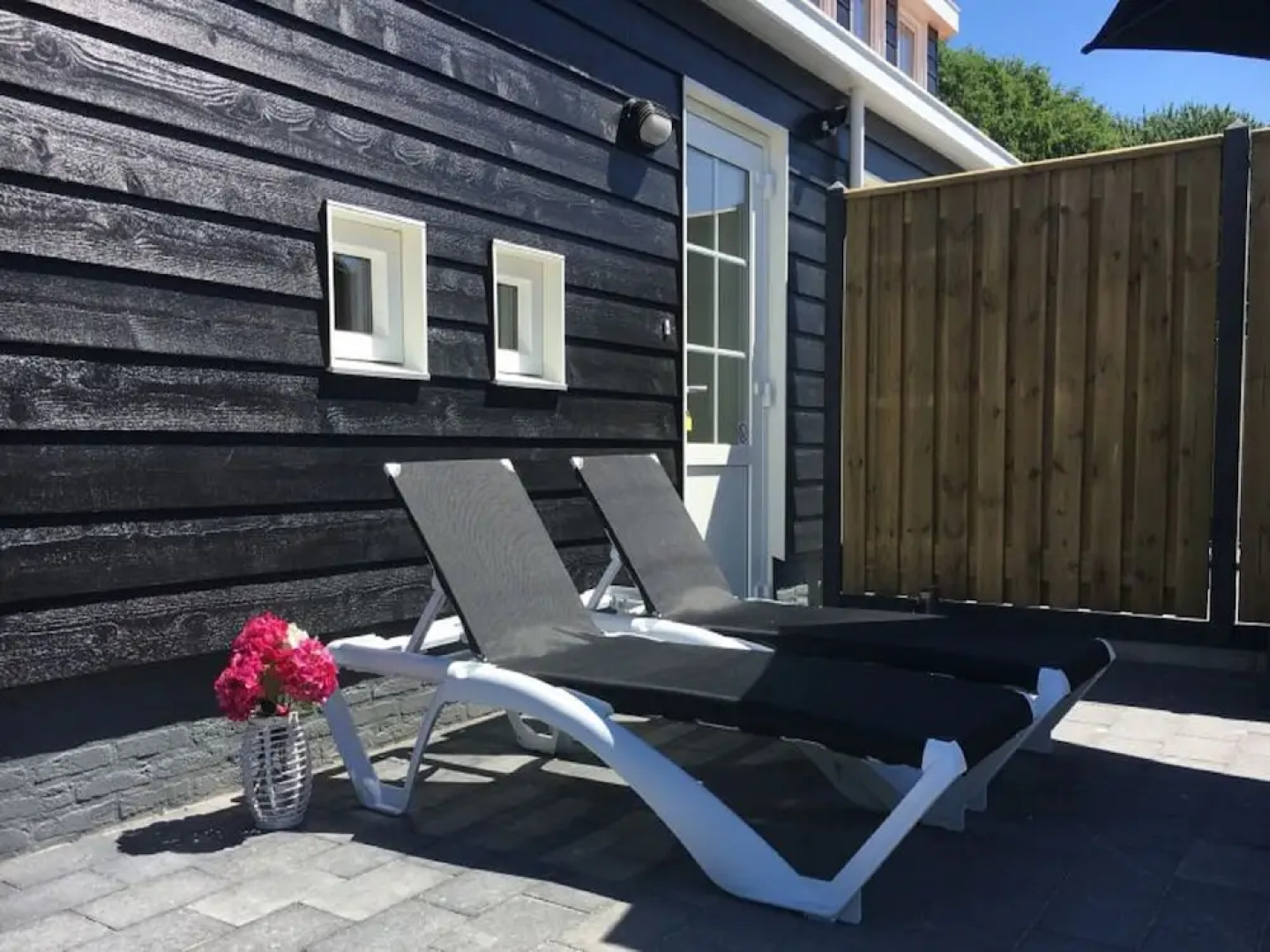 Picturesque Holiday Home in Oostkapelle near Beach