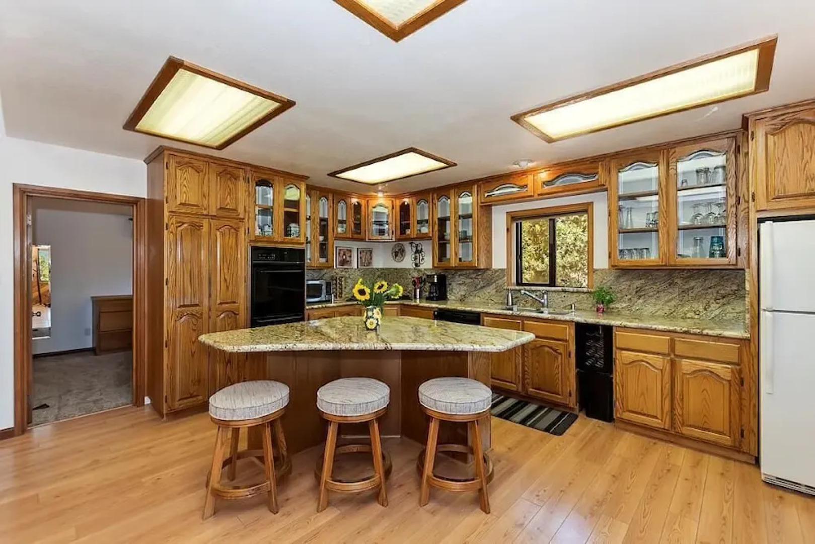 033 - Bruin Trail Retreat