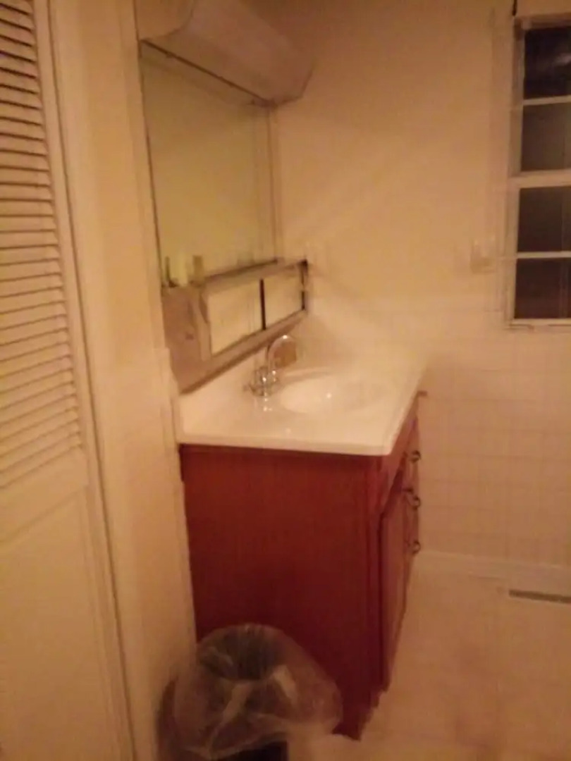 King and 2 Queens 55 Smart tv