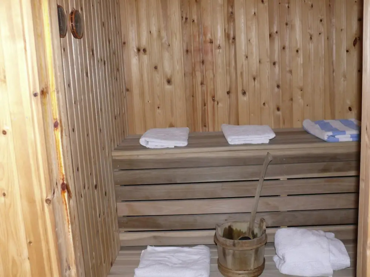 Stora Björnstugan in Laisvallby