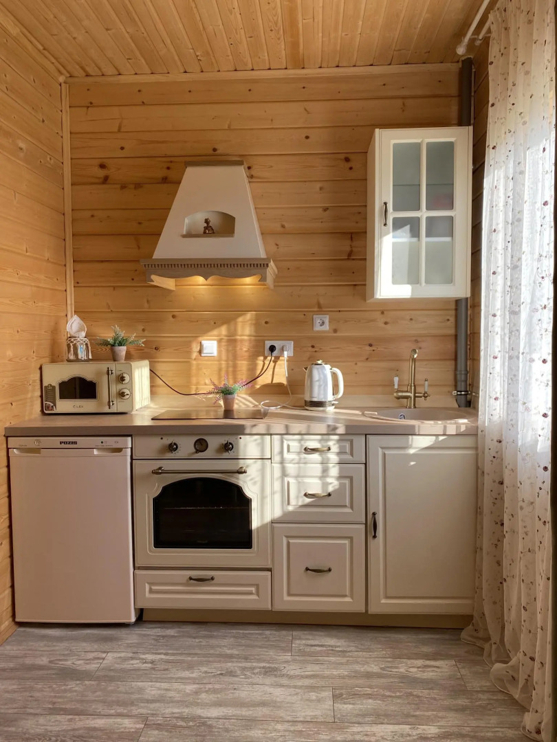 Уютный двухэтажный дом