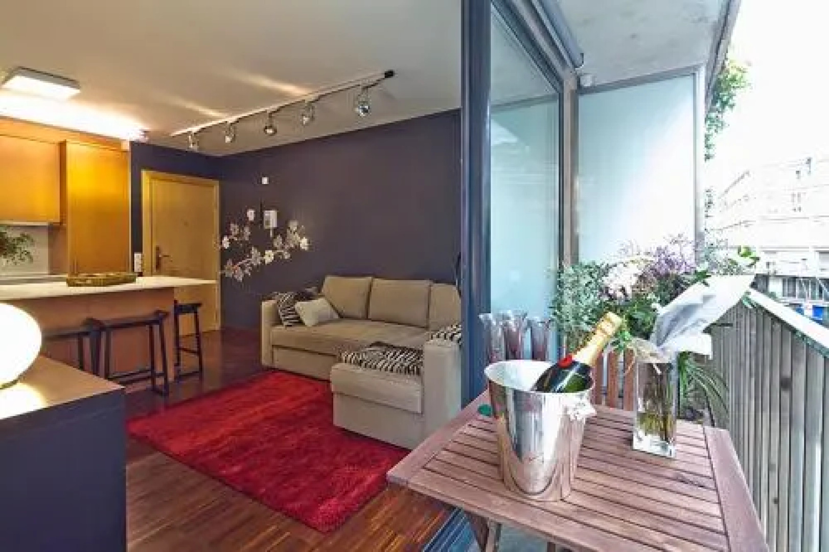 Apartment Barcelona Rentals - Sarria Apartments Near Center