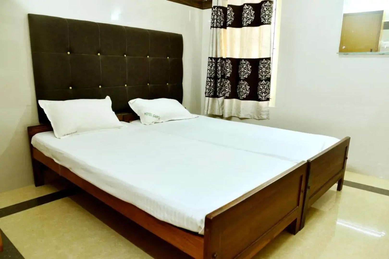 Hotel Parvathi International