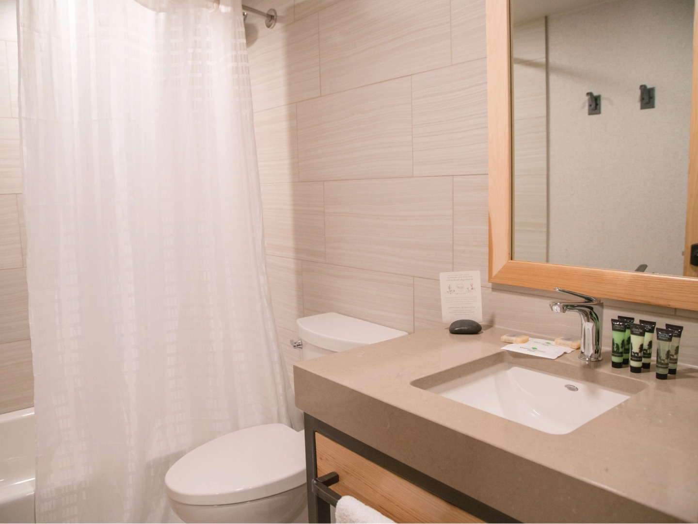 Tunnel Mountain Resort