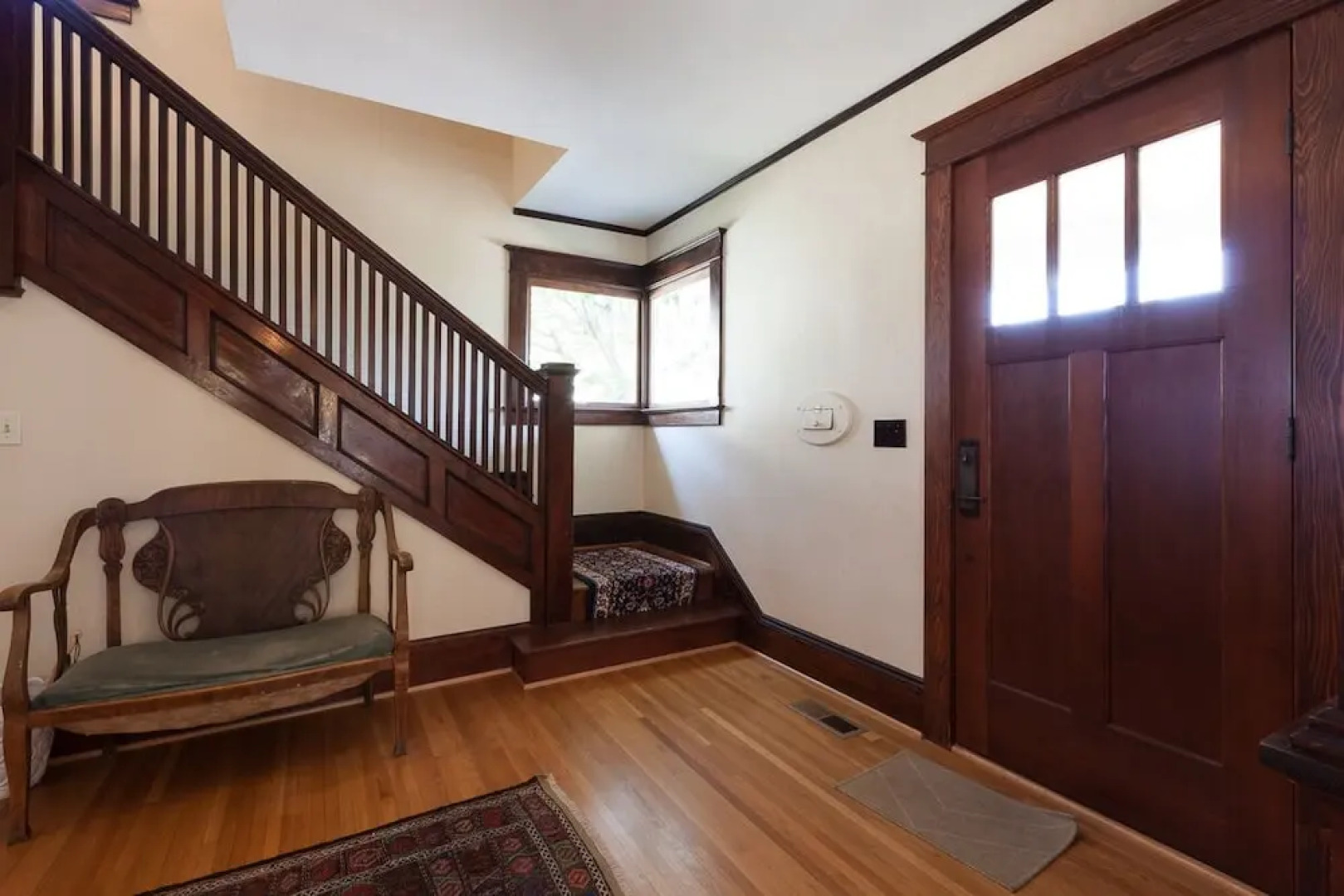 Sweet Columbia 3 Bedroom Home by Redawning