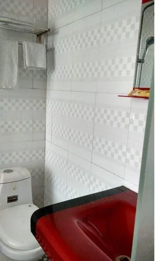 Yulin Kaiyulin Business Hotel