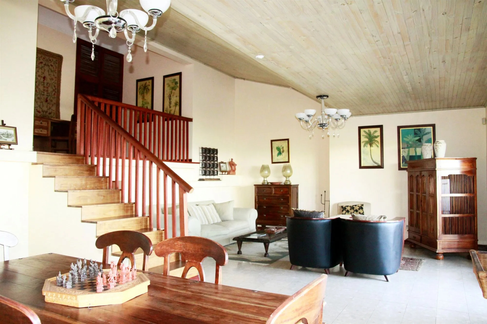 Catembe Gallery Hotel