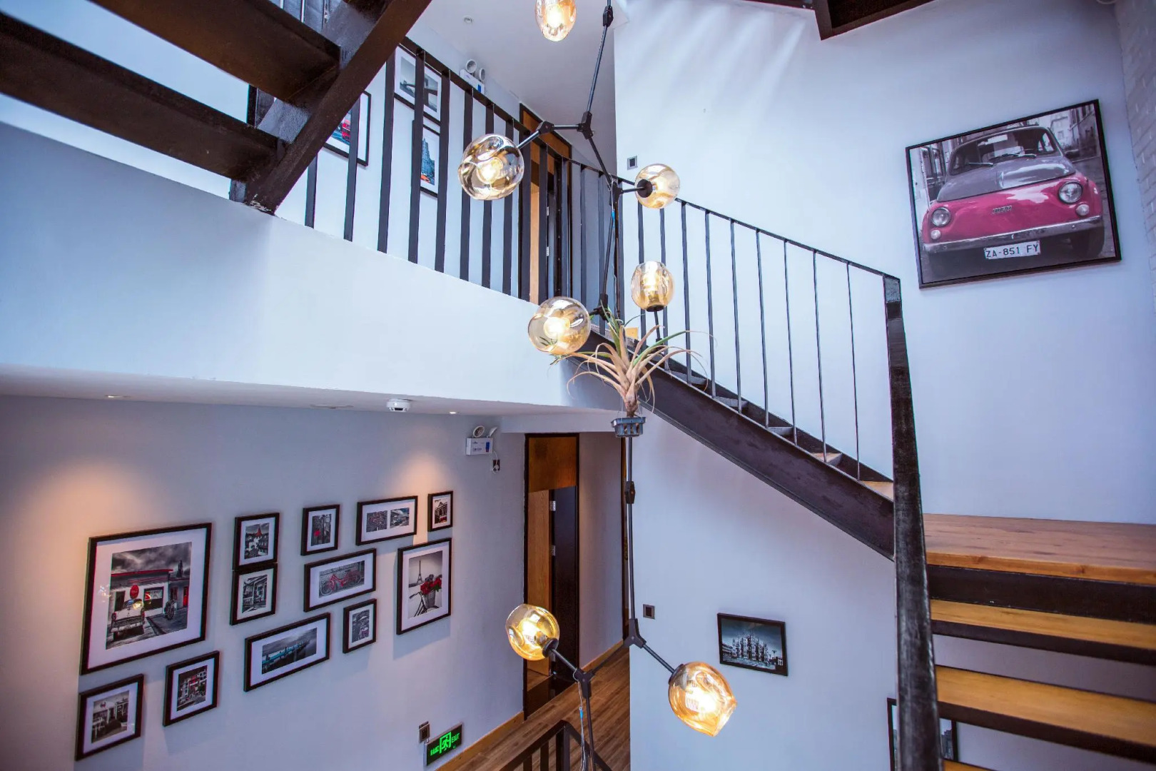 JiaoChangWei Maan CoCo Travelling With Hotel