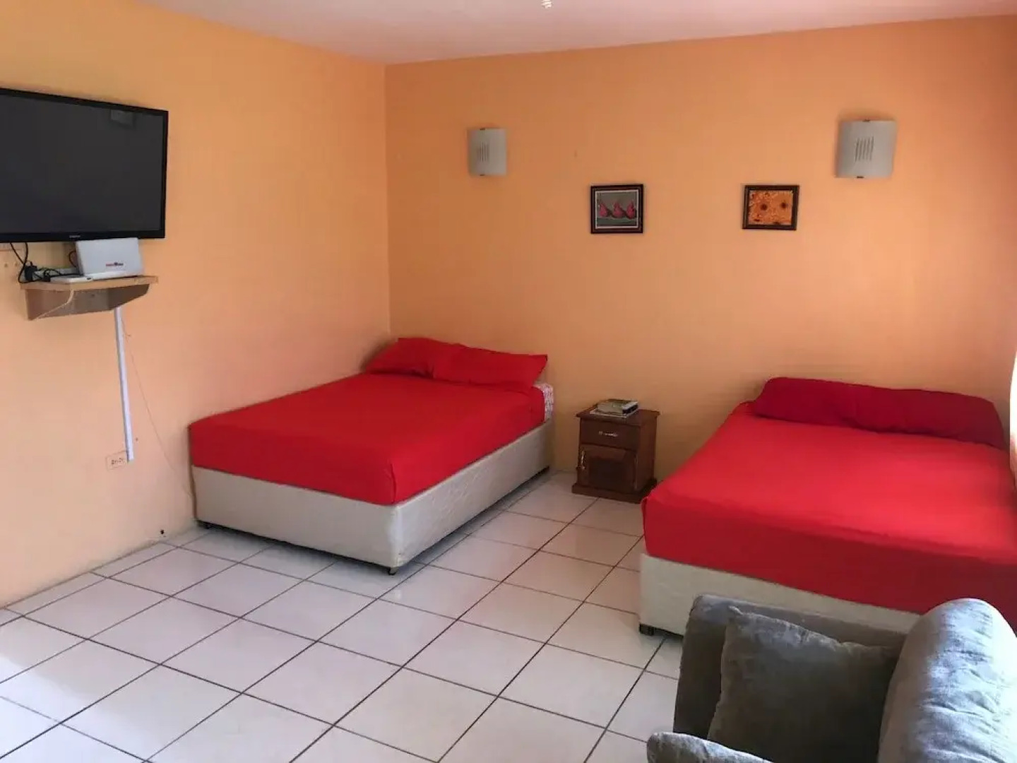 Bagos Eco Retreat & Cafe