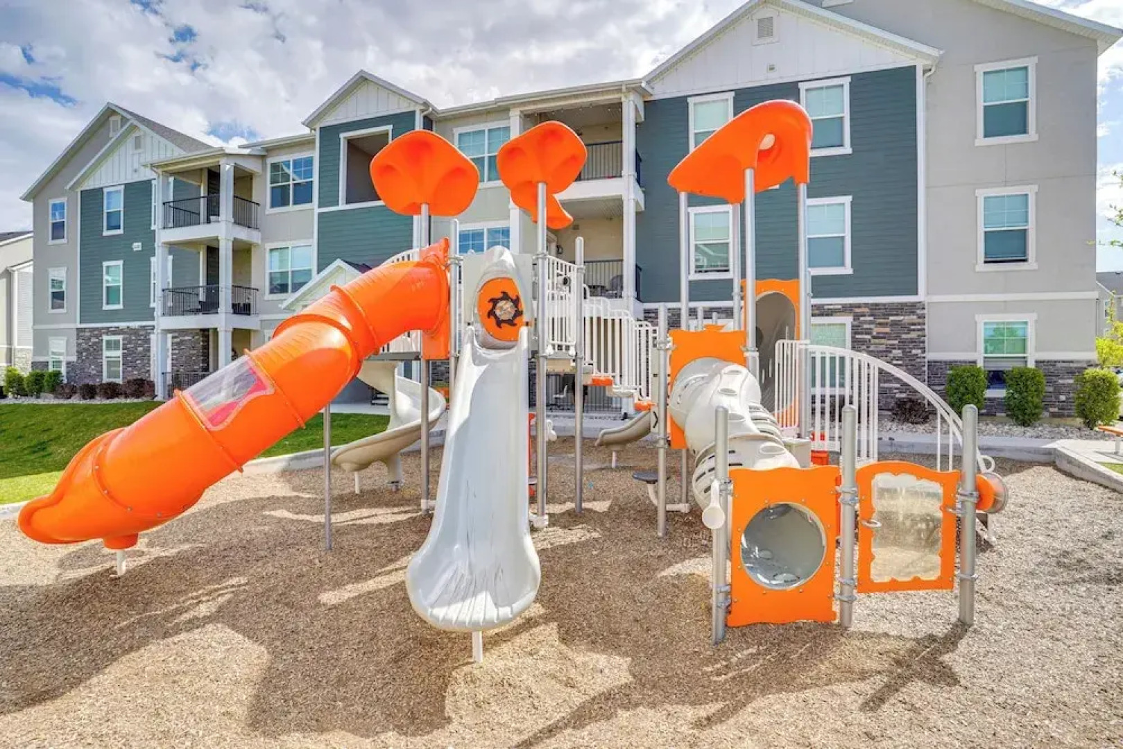 Sleek Vineyard Condo w/ Access to Community Pools