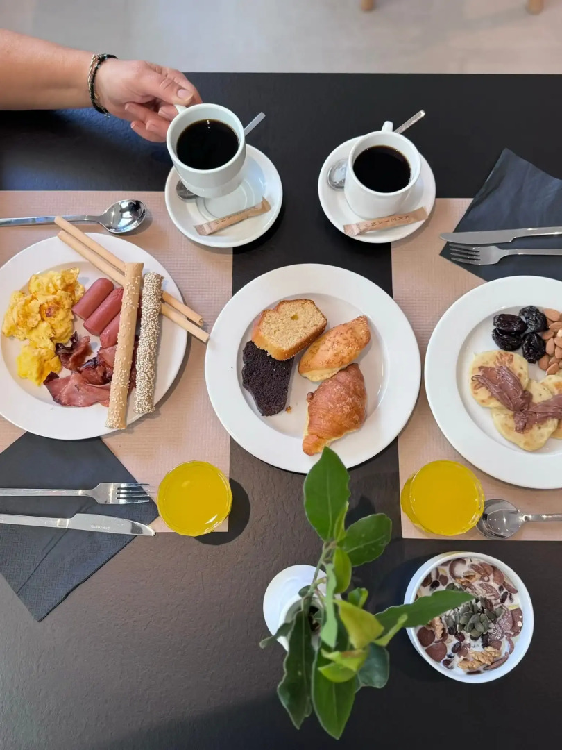 Angela Downtown Hotel