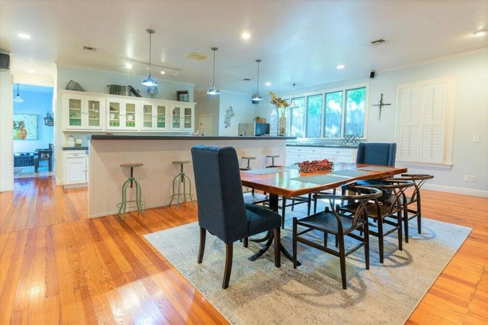 Heart of Fredericksburg w/Pool,Hot-Tub&Grill