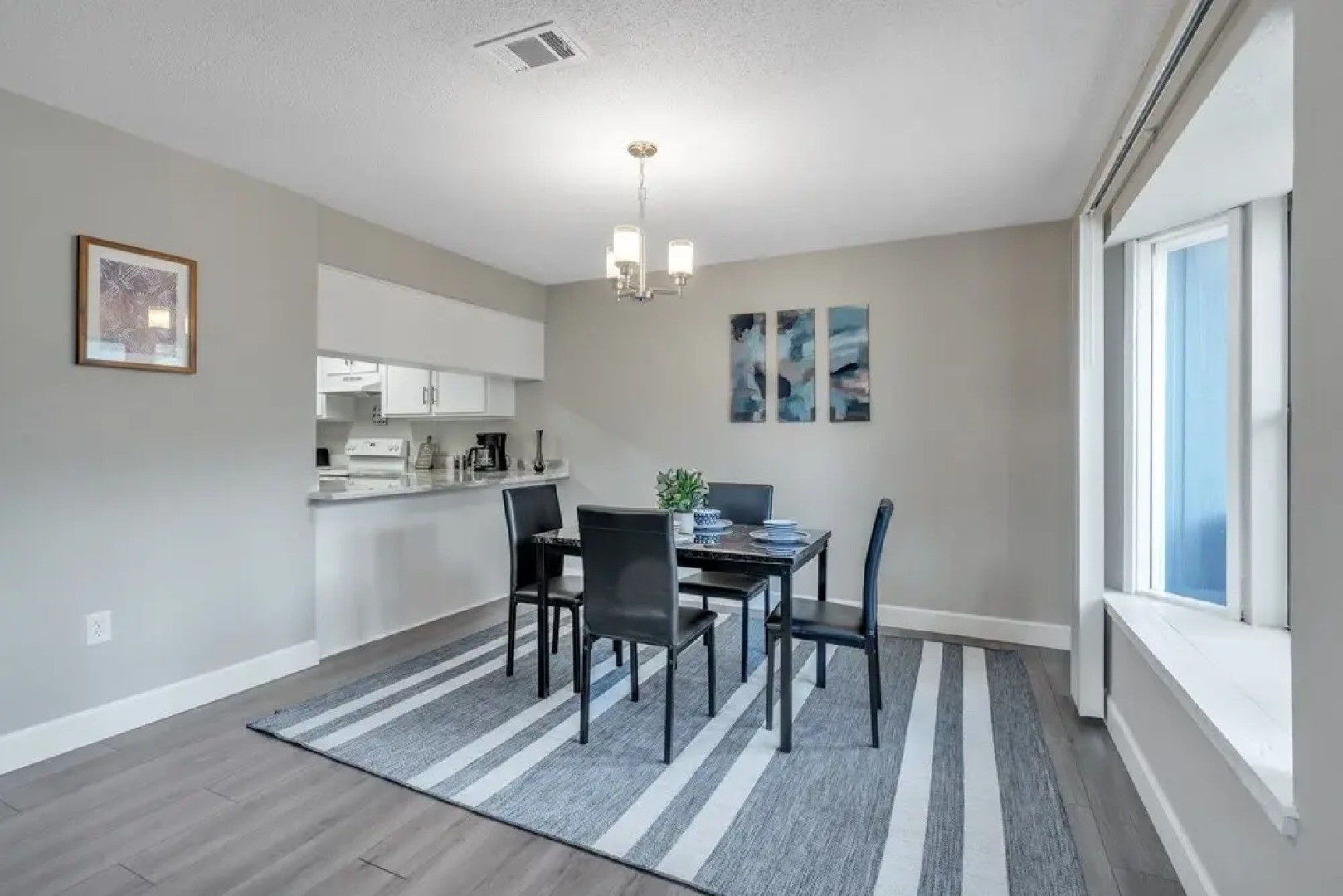 Eagles Nest 2 Bedroom Townhouse by Redawning