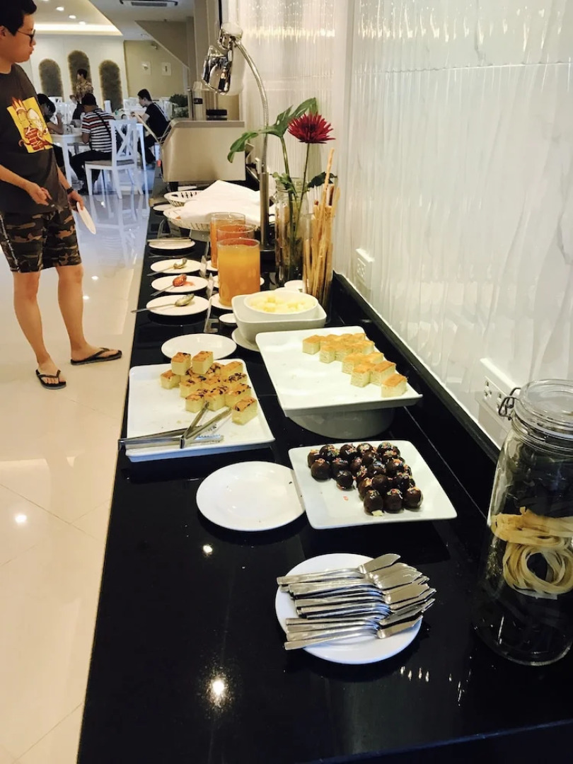 The Green View Hotel