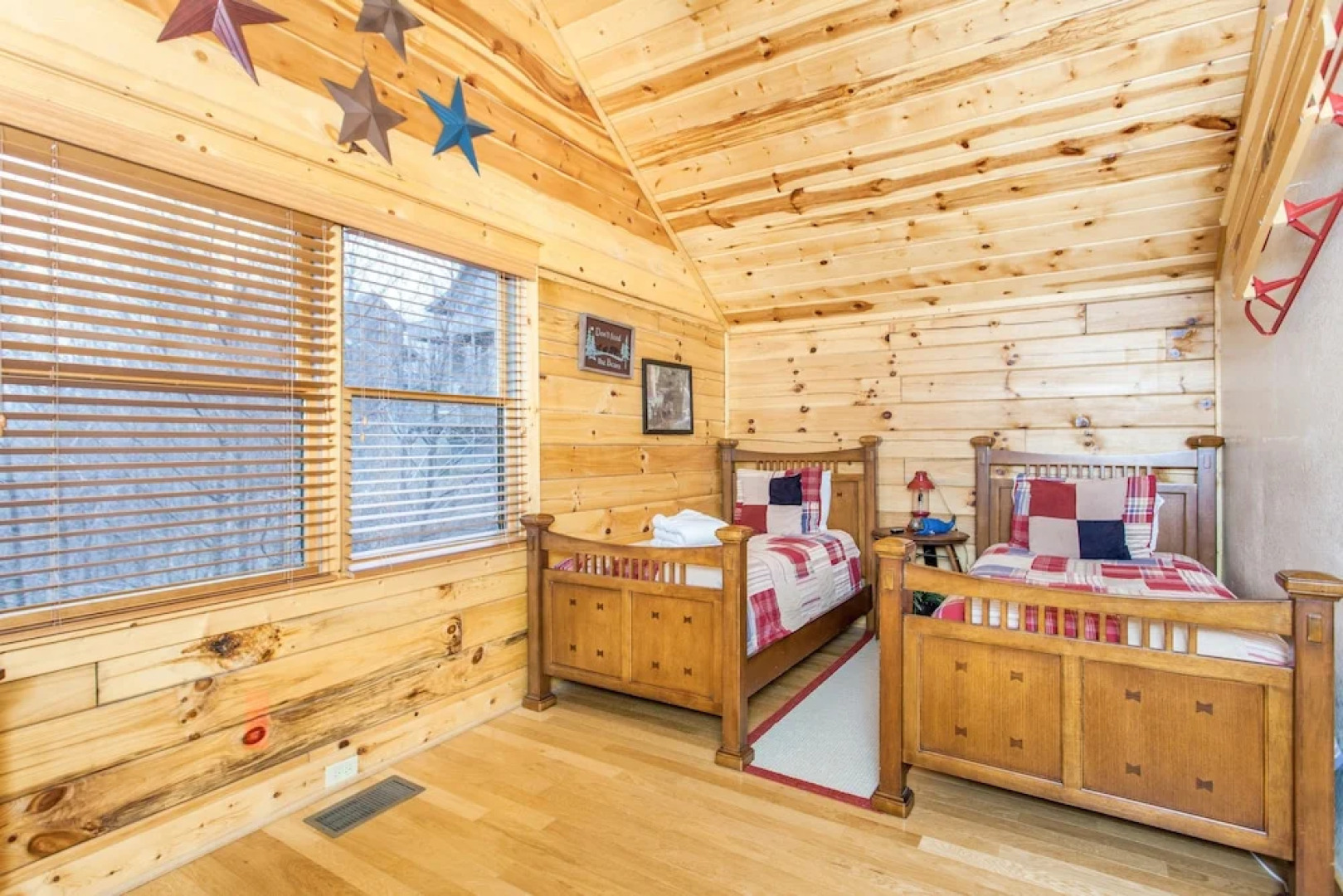 69 Valley Heights Home 4 Bedrooms 3.5 Bathrooms Home