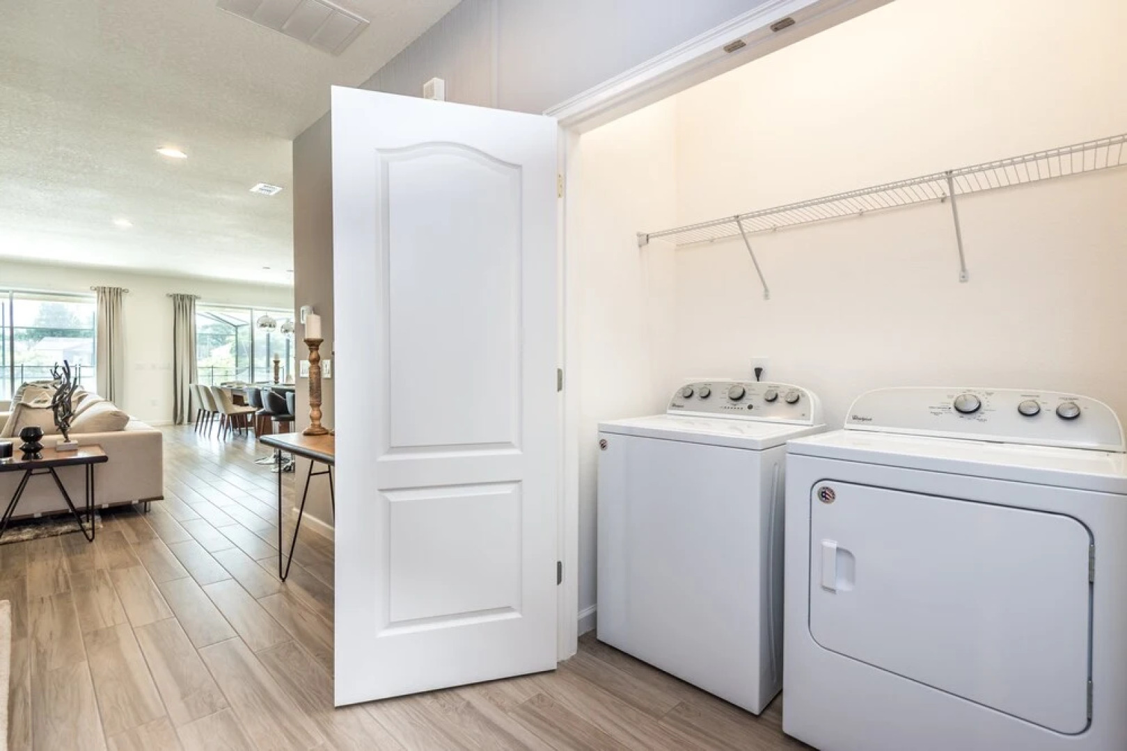 Solterra - 5212 Oakbourne Avenue