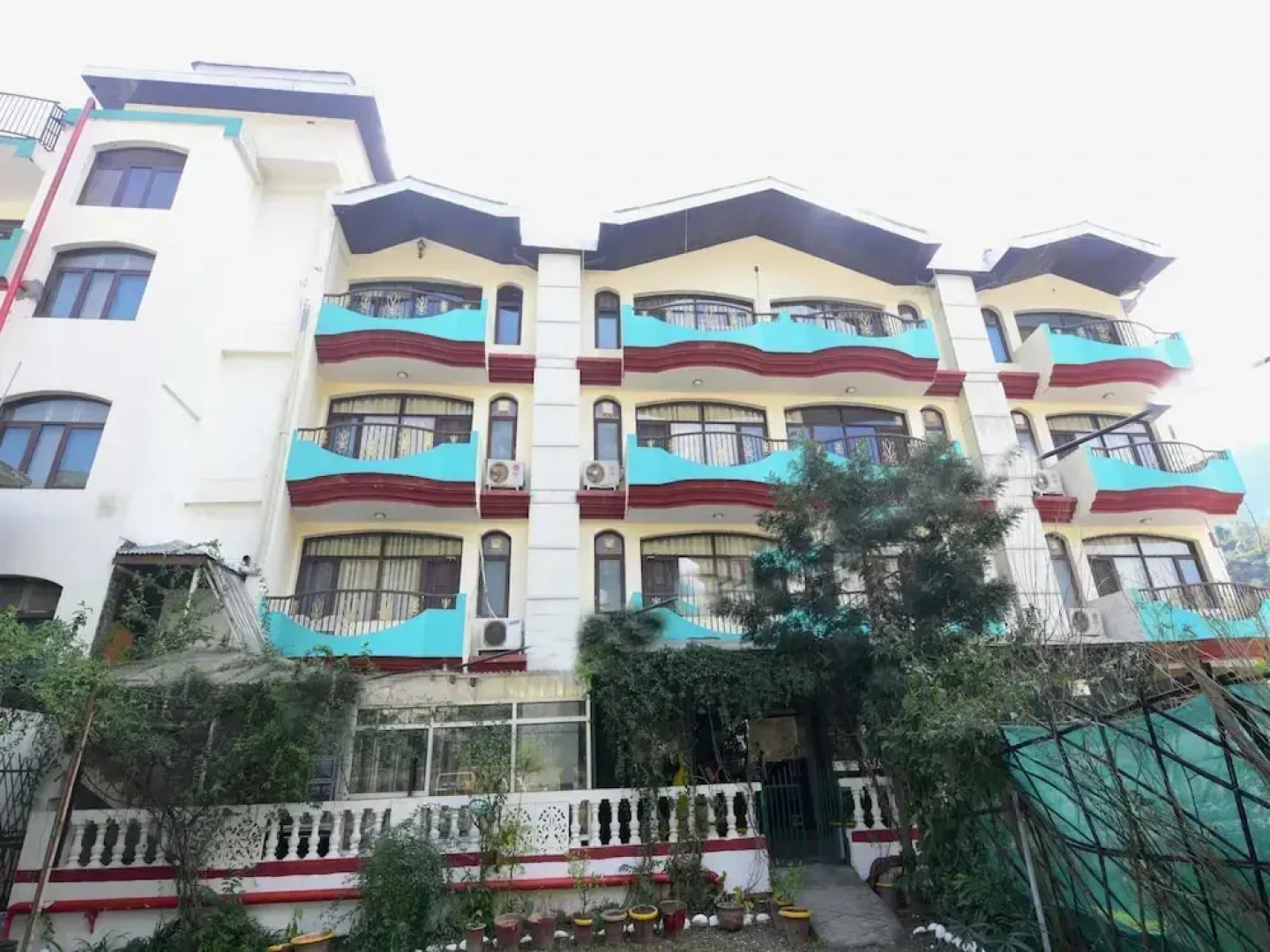 Hot Spring By OYO Rooms